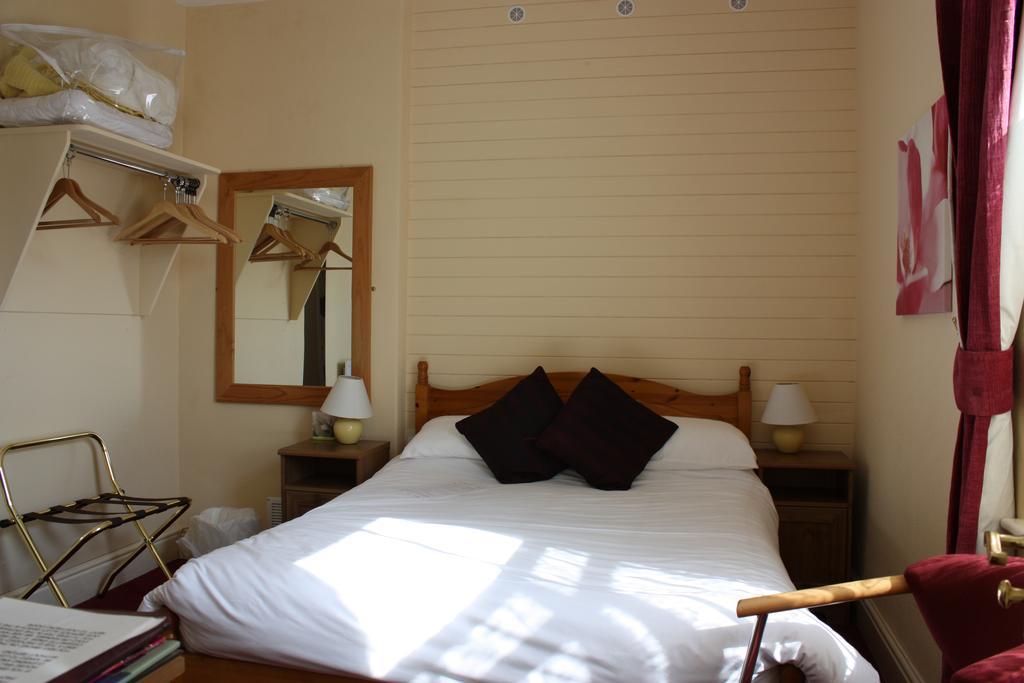 Somerset House B&B Grange-over-Sands Екстер'єр фото